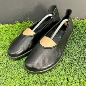 Loints of Holland Black Leather Wedge Ballet